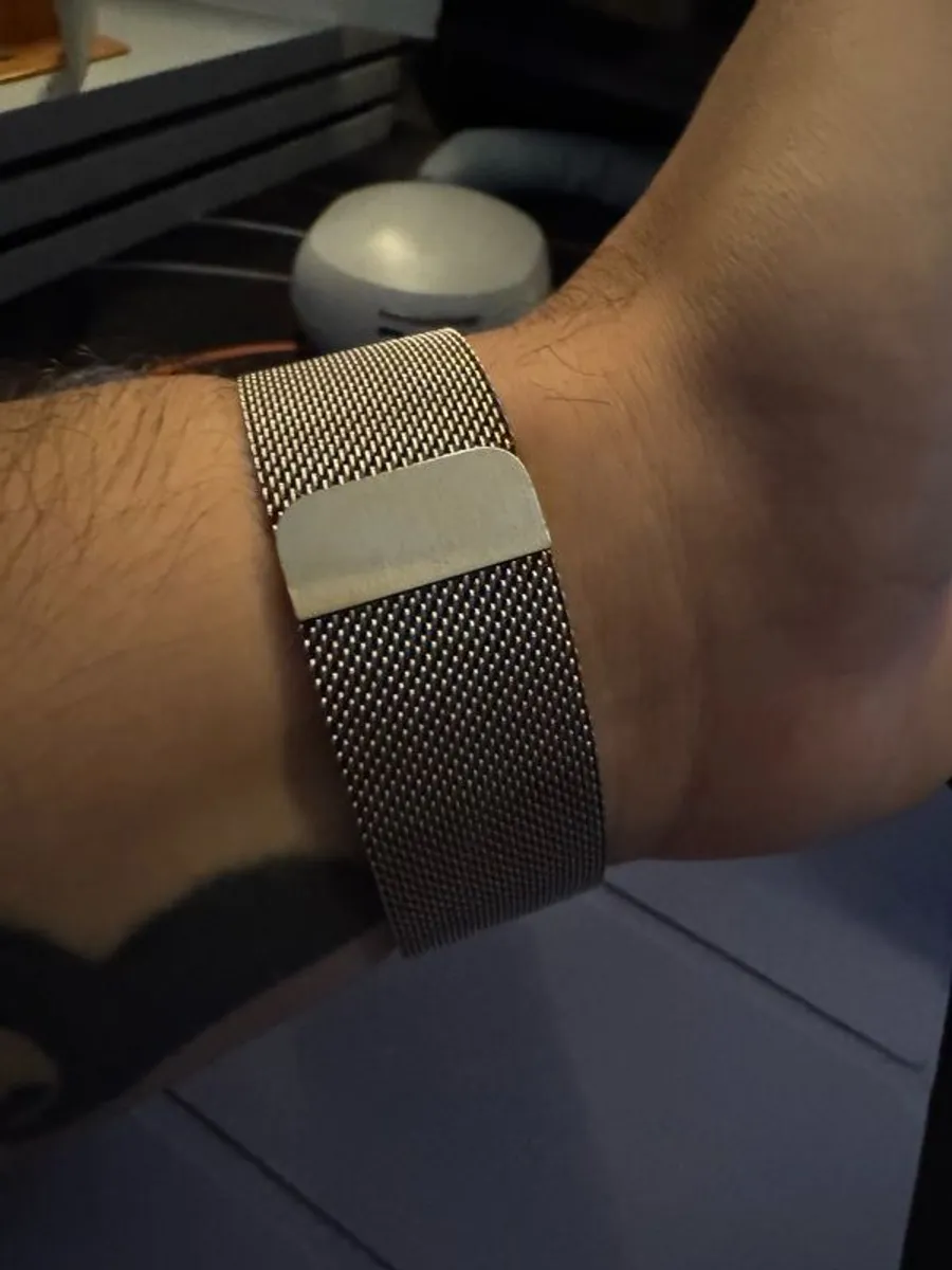 Apple Watch Series 9 Like New - Image 2