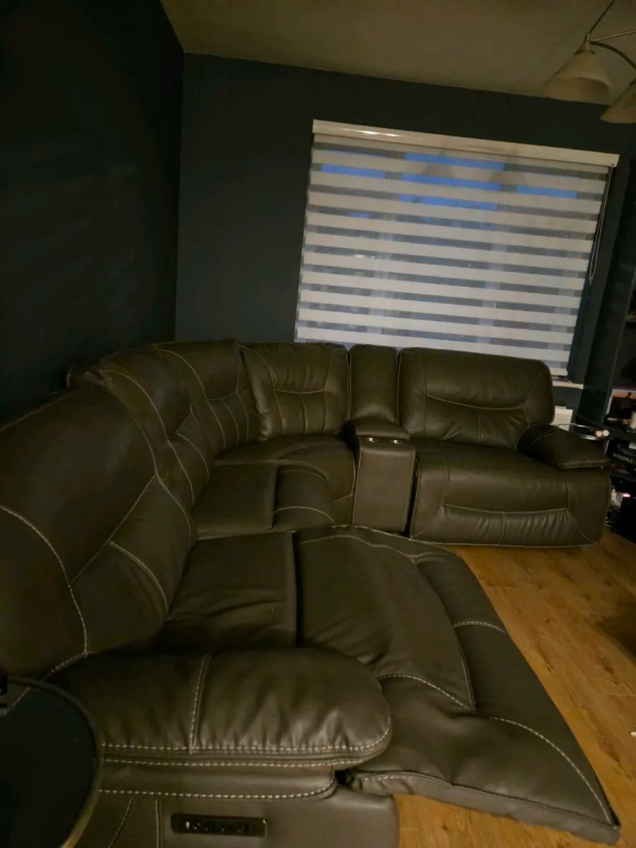 Sofa - Image 3