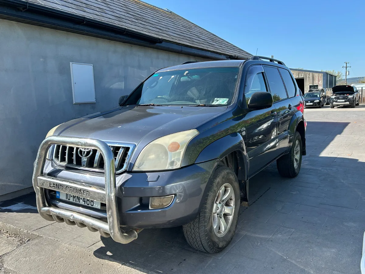 Toyota Land Cruiser 2010 - Image 3