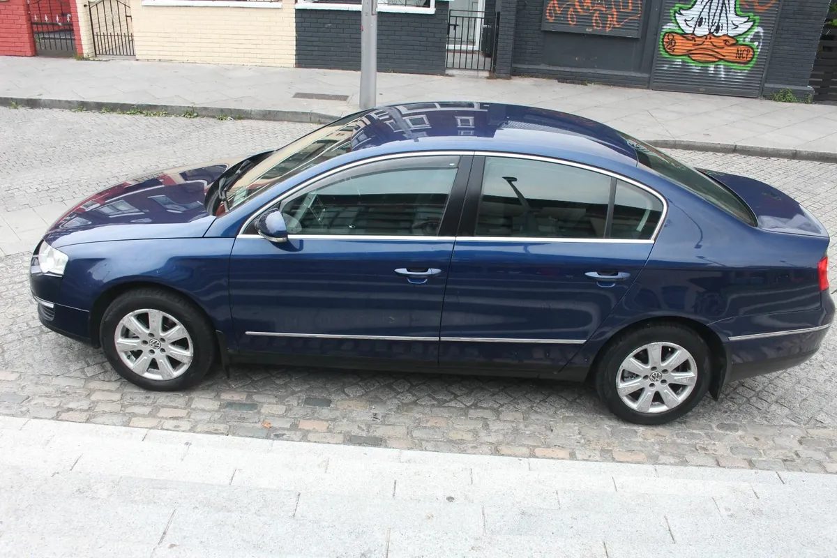Volkswagen Passat 2008 - Image 1