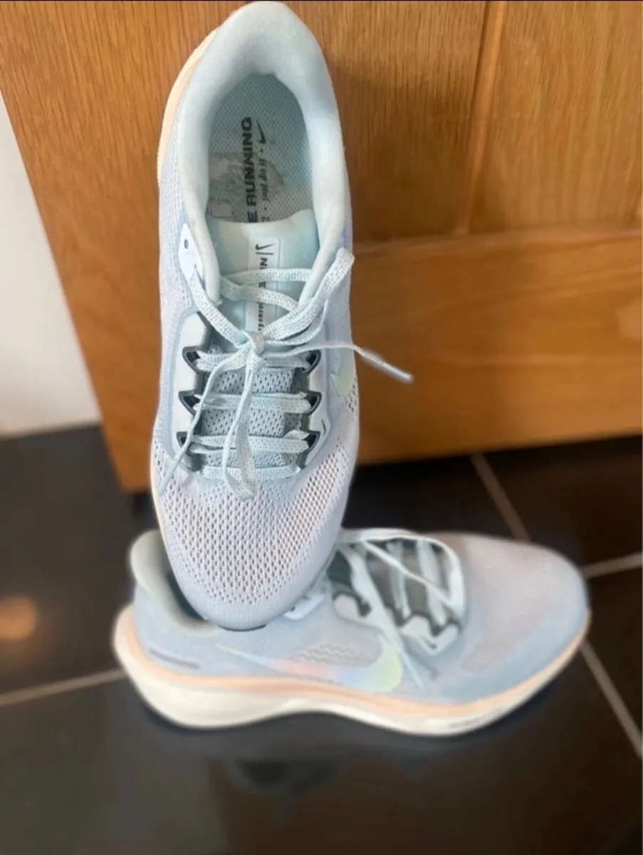 Nike Pegasus 41 running shoe - Image 2