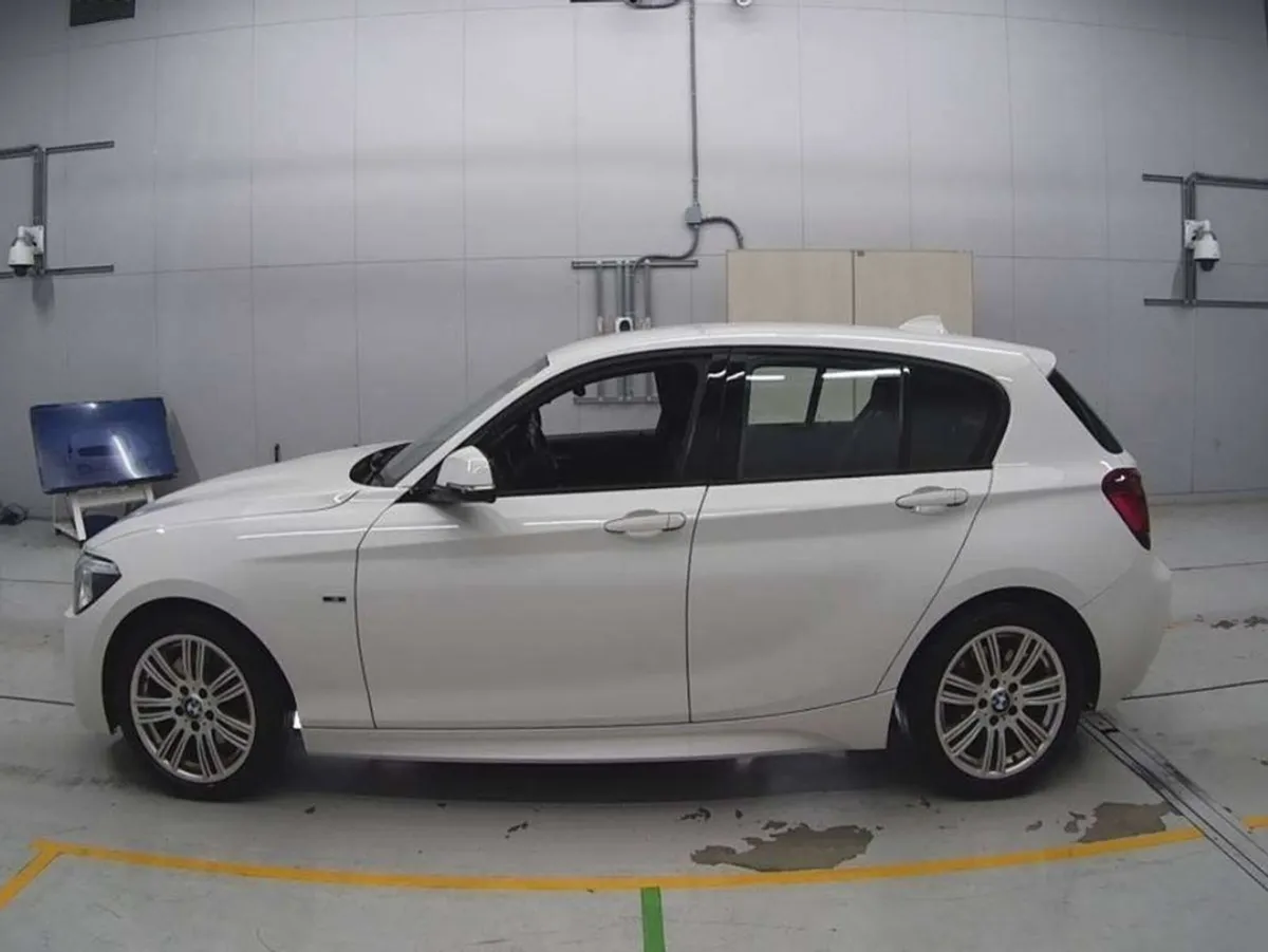 BMW 1 Series 1.6 M-sport Auto - Image 3