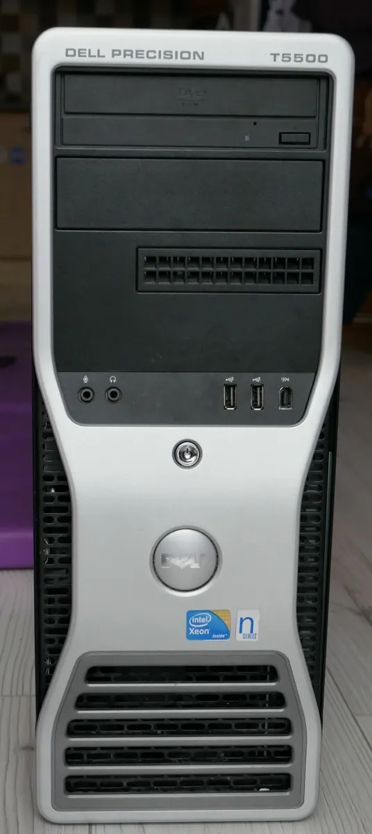 Dell Precision T5500 - Image 1