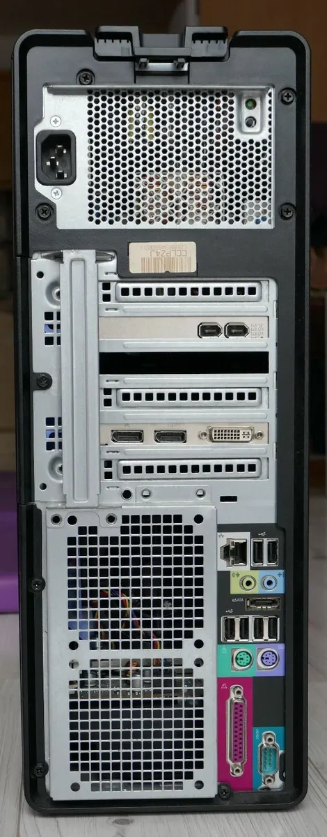 Dell Precision T5500 - Image 3