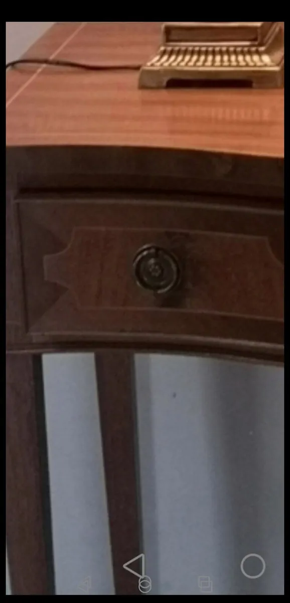 Console Table - Image 3