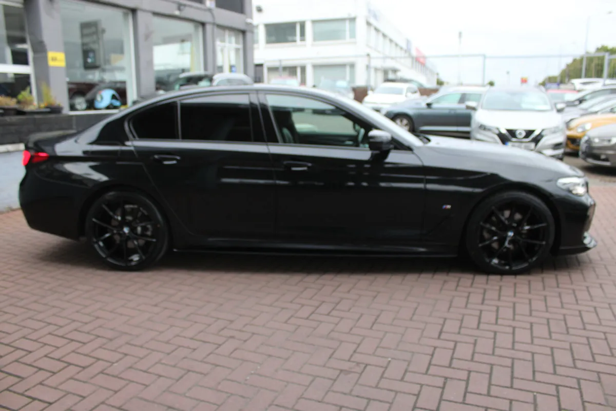 BMW 5 Series 2.0d M-sport 4DR Saloon Automatic // - Image 3