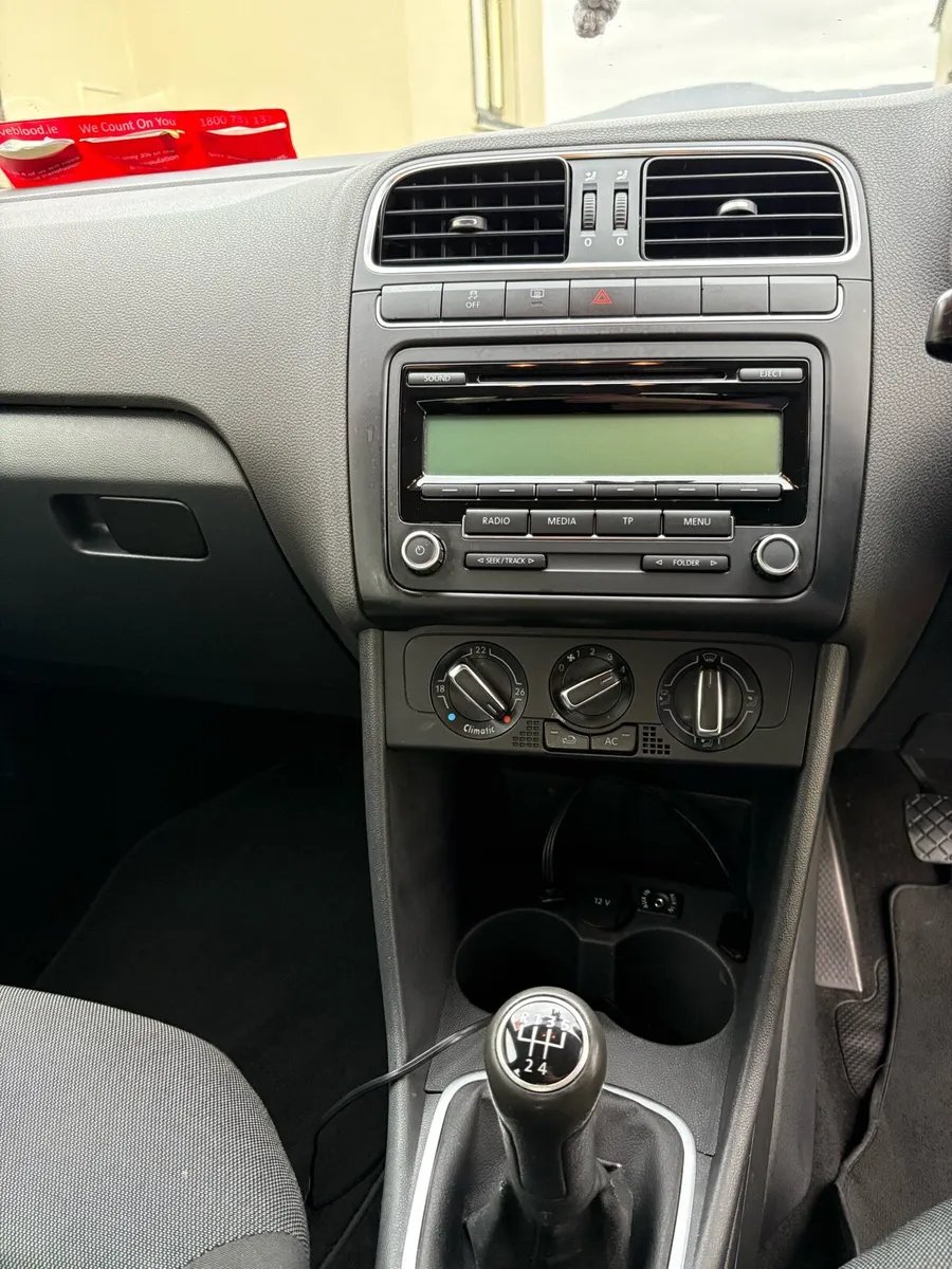 2011 VOLSKWAGEN POLO 1.2 DIESEL - Image 4