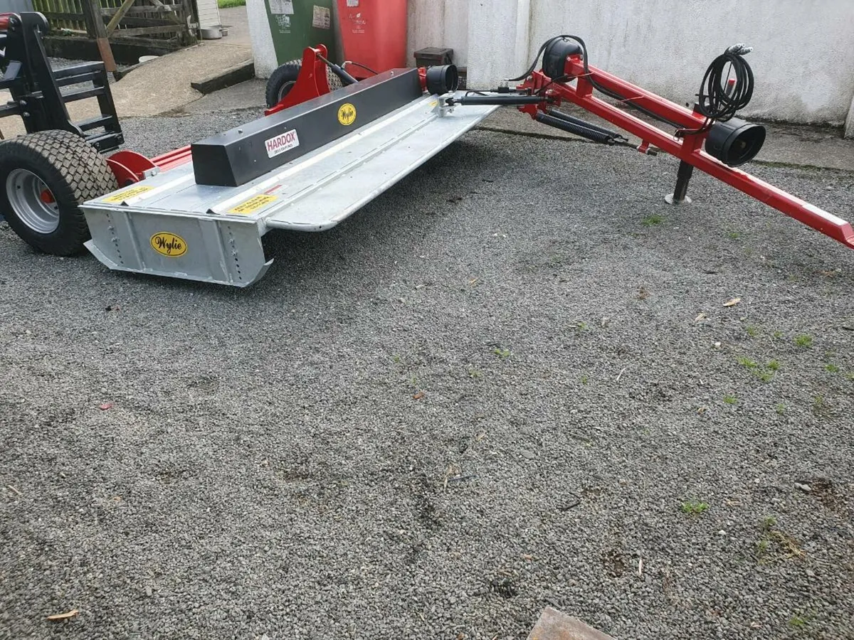 Topper - Image 1