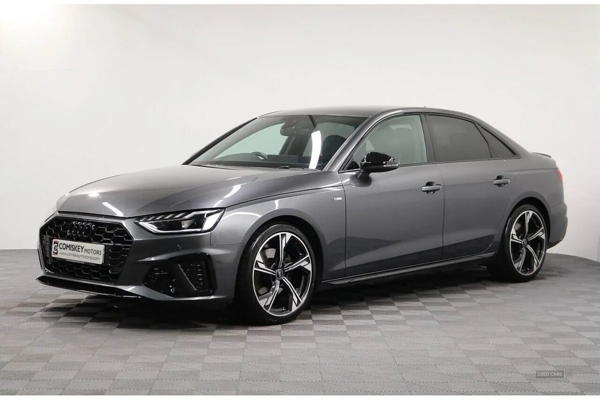 Audi A4 TDI Black Edition - Image 3