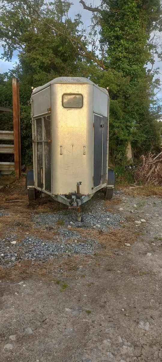 Horsebox - Image 1