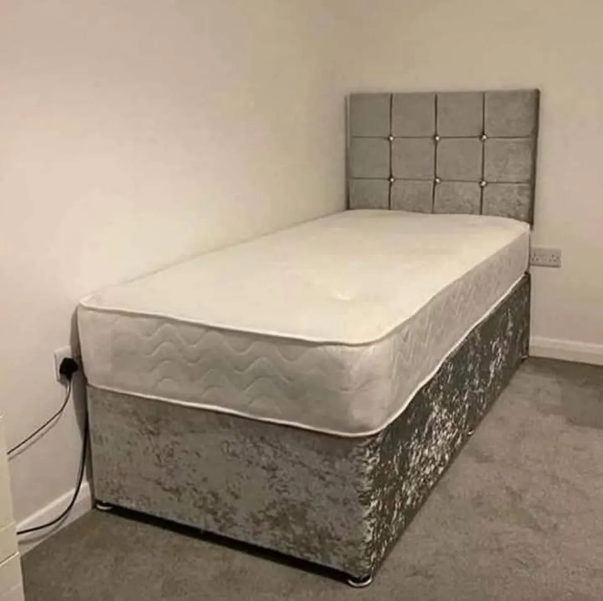 Double & single beds Tyrone
Brand new beds with or - Image 4