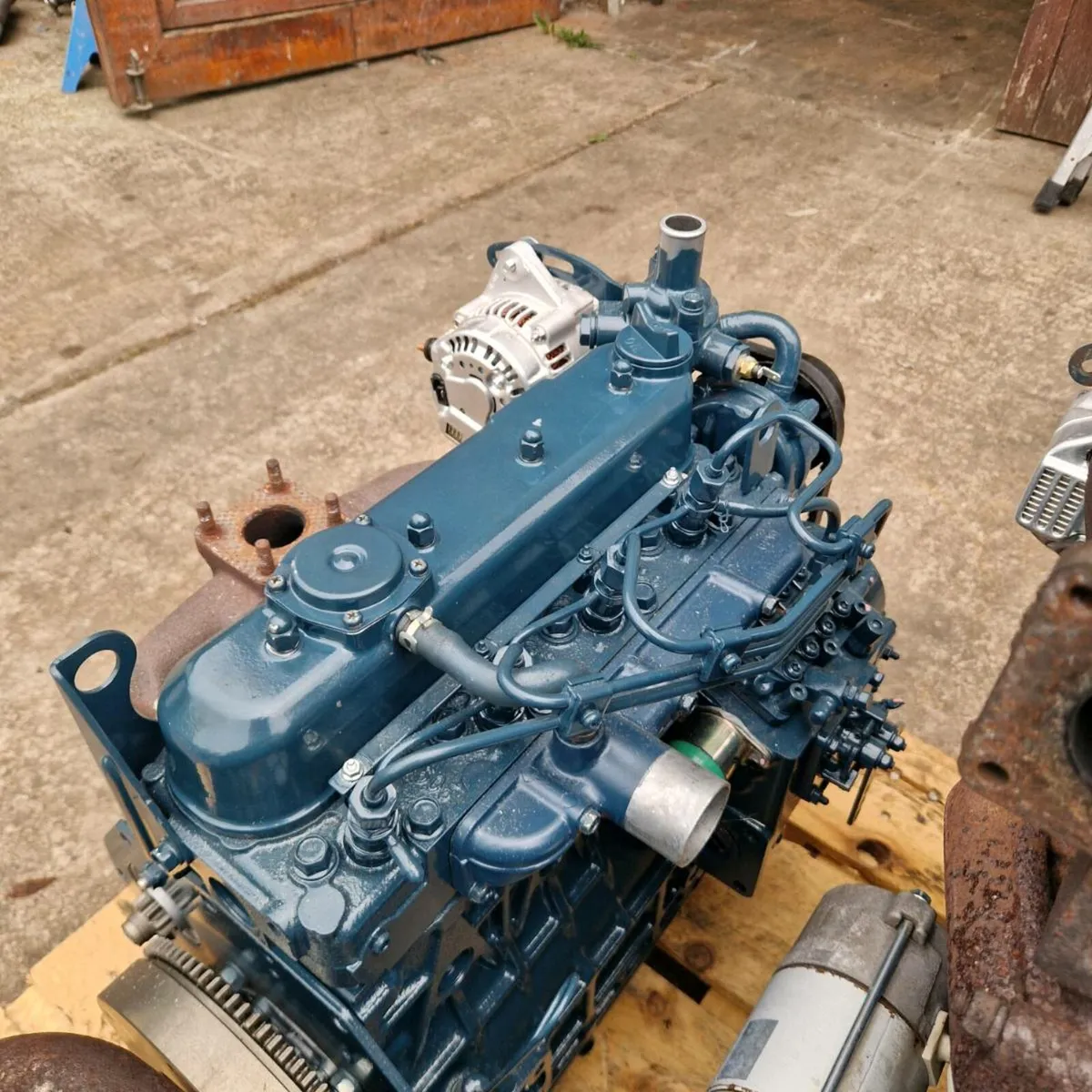 Kubota V1505 4 cylinder diesel engine - Image 3