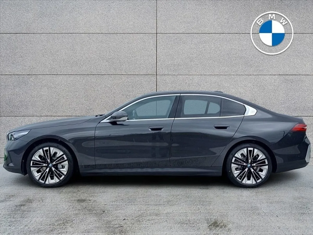 BMW i5 Edrive40 M Sport Edition - Image 3