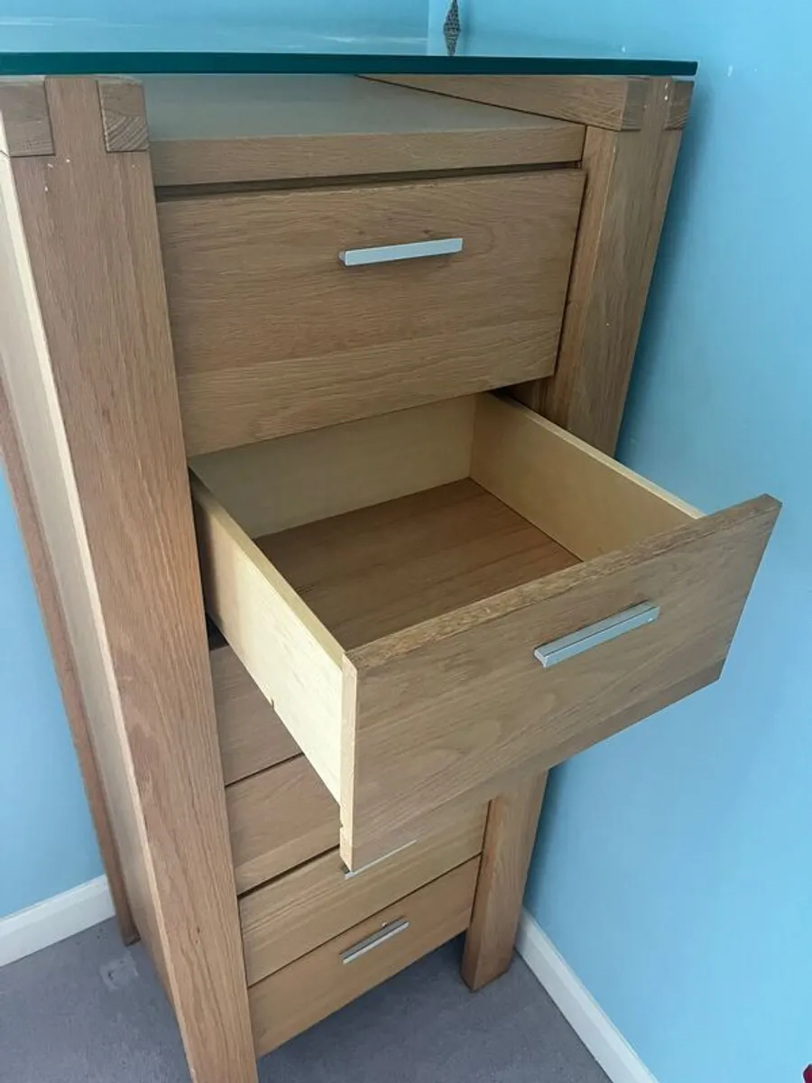 Chest of drawers - Image 2