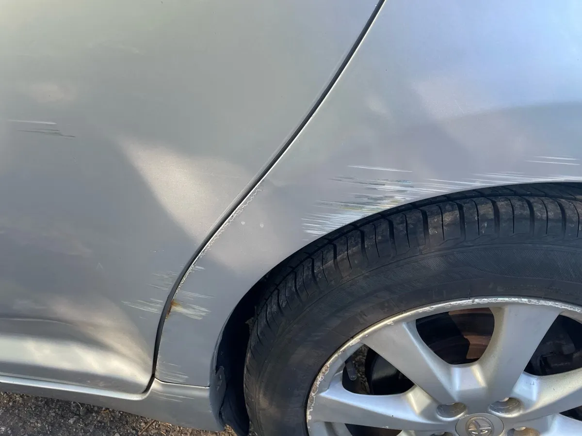 Toyota Avensis - Image 4