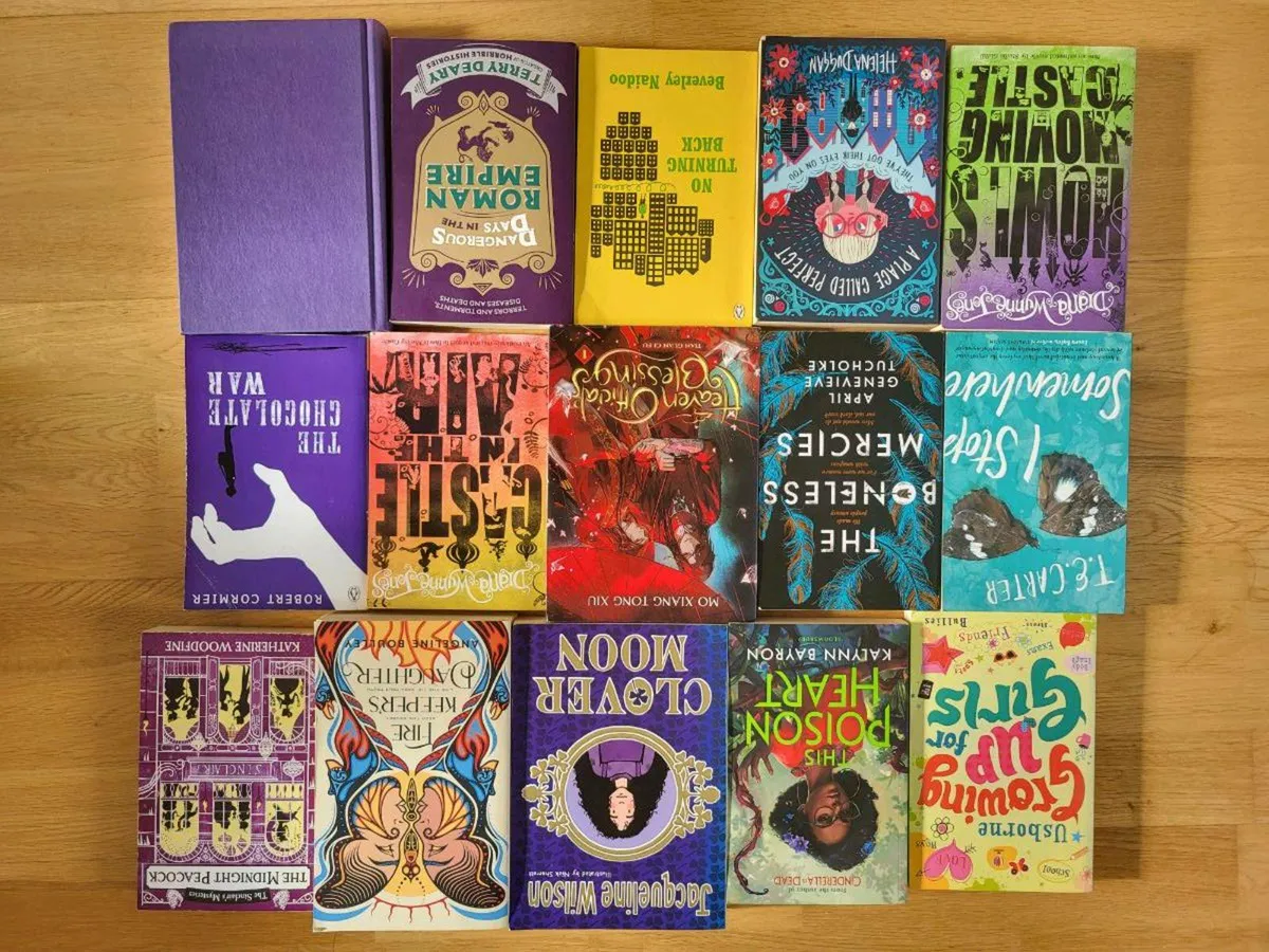 Children's books(teenagers) - Image 1