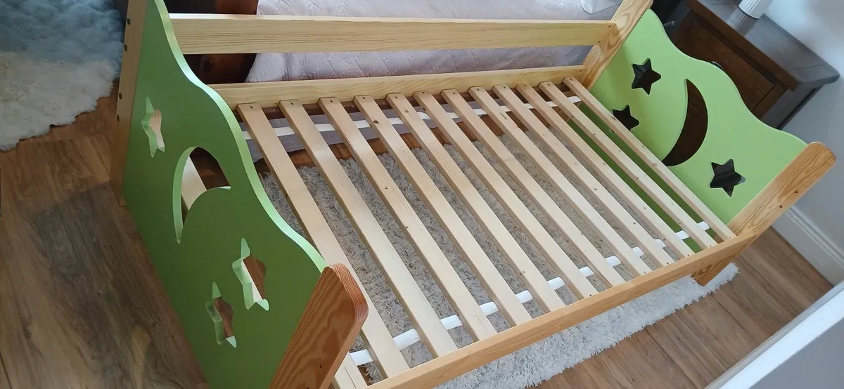 Junior bed - Image 3