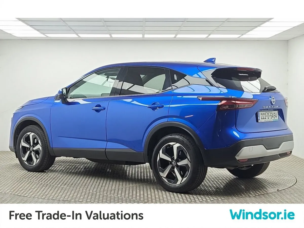 Nissan QASHQAI 1.3 PET Mild Hybrid SV Premium - Image 4