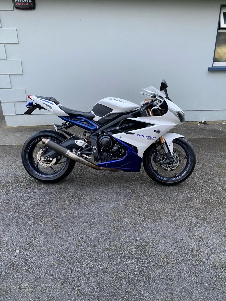 Triumph Daytona 675 2014 - Image 2