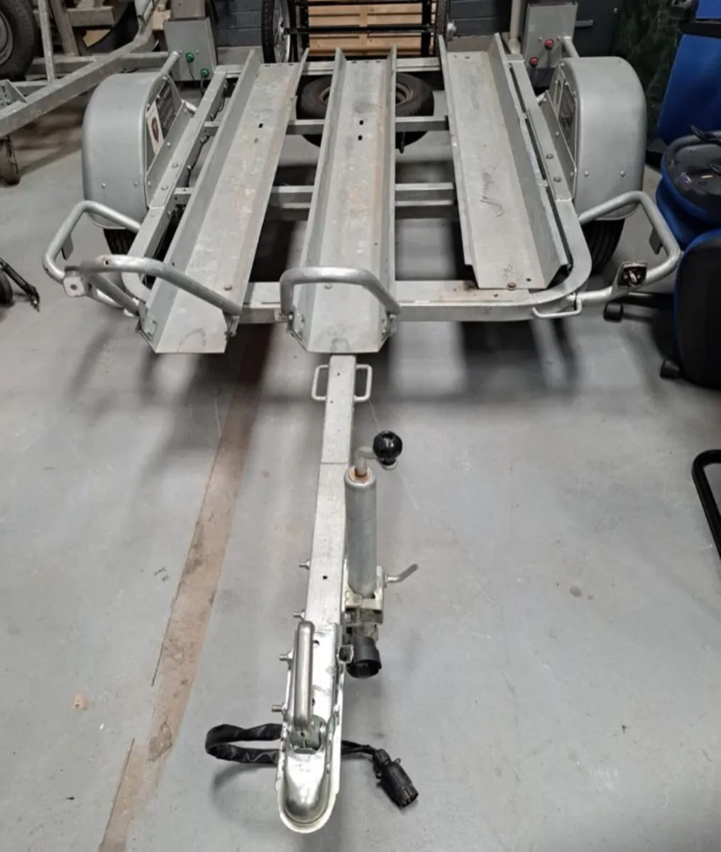 Motorcycle trailer - Image 1