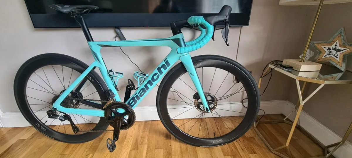 Bianchi Oltre Race - Image 1