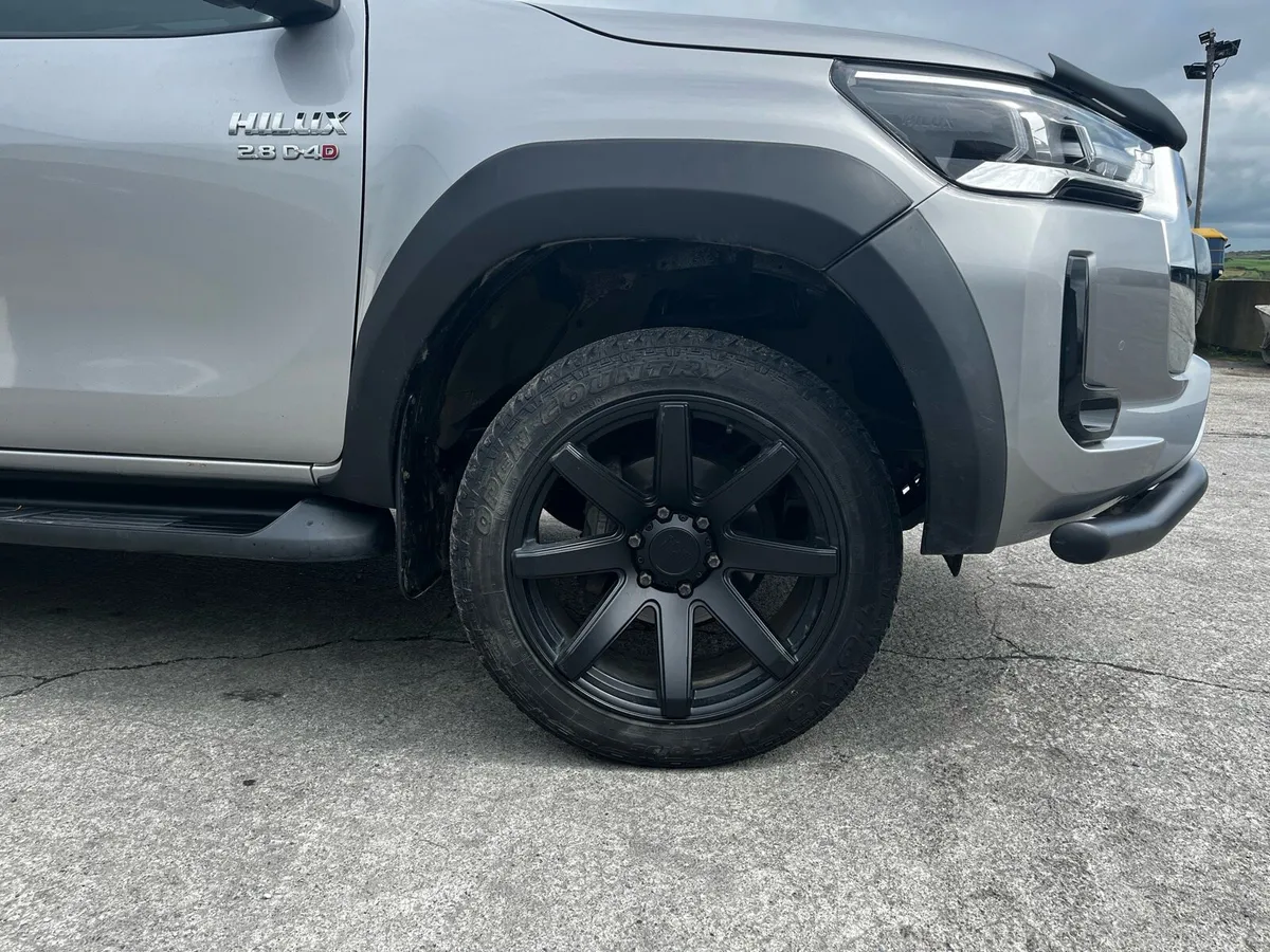 Toyota Hilux alloy wheels - Image 1