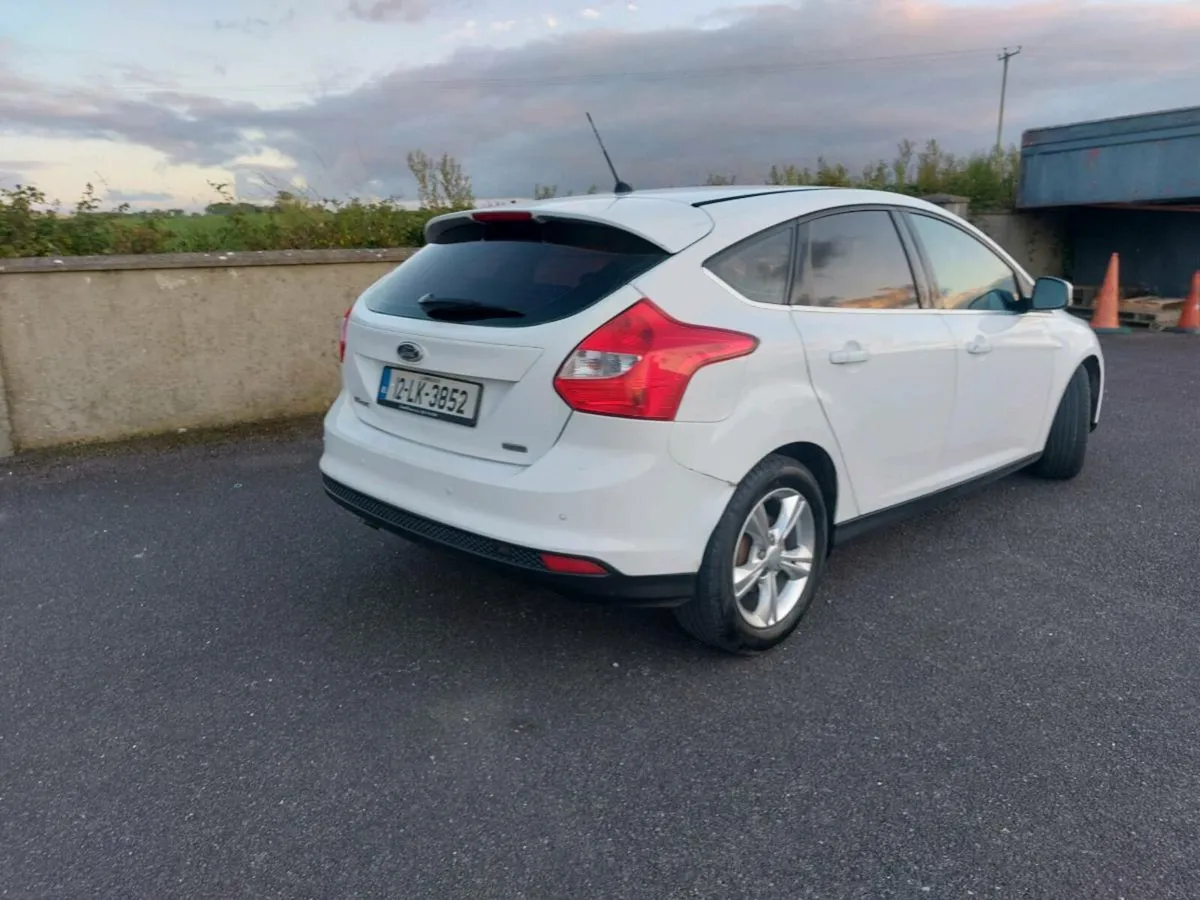 2012 ford focus 1.6 nct 2/26 tax 12/25 - Image 3