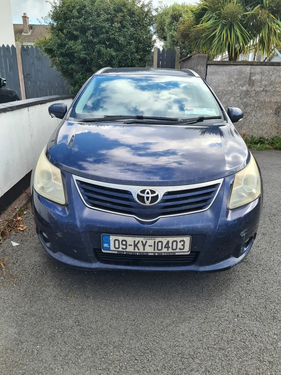 Toyota Avensis 2009 - Image 2