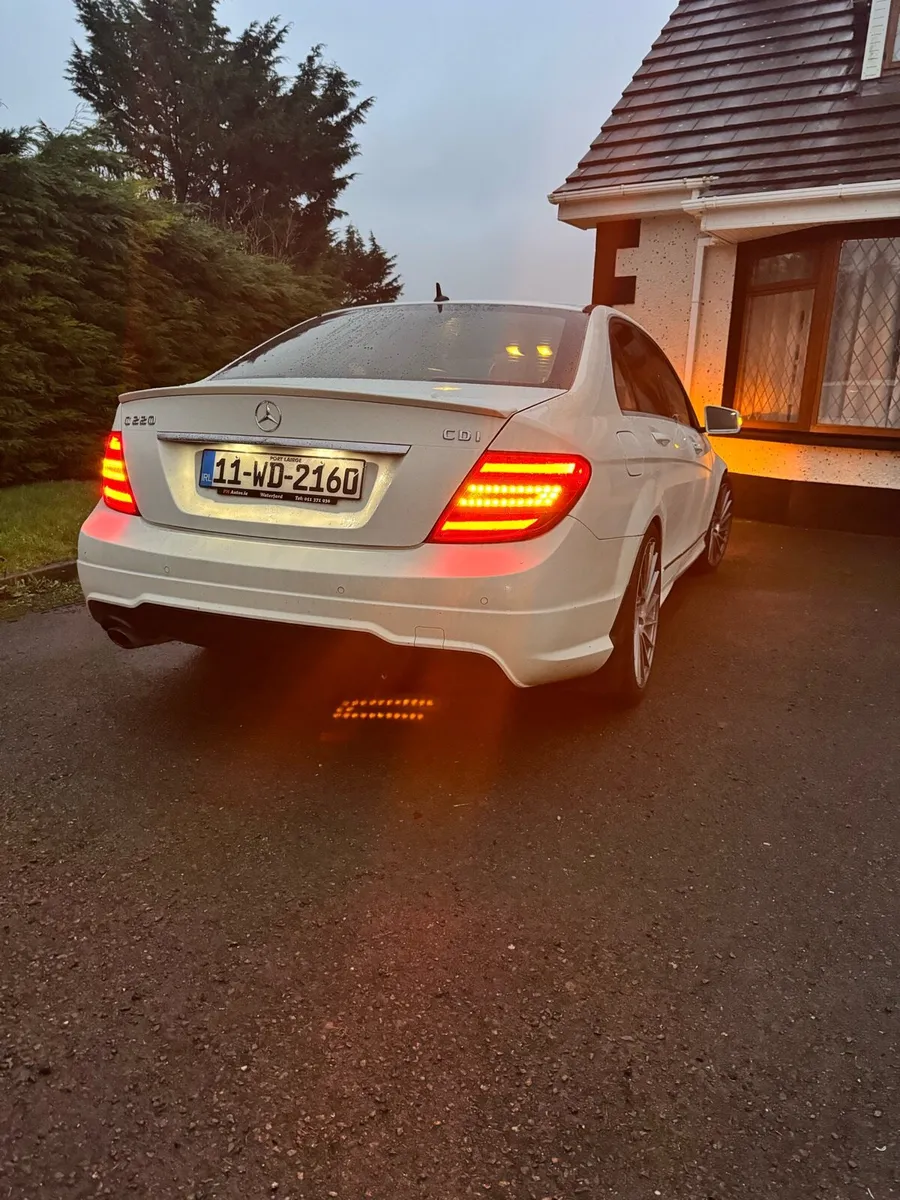 Mercedes Benz c220 - Image 3