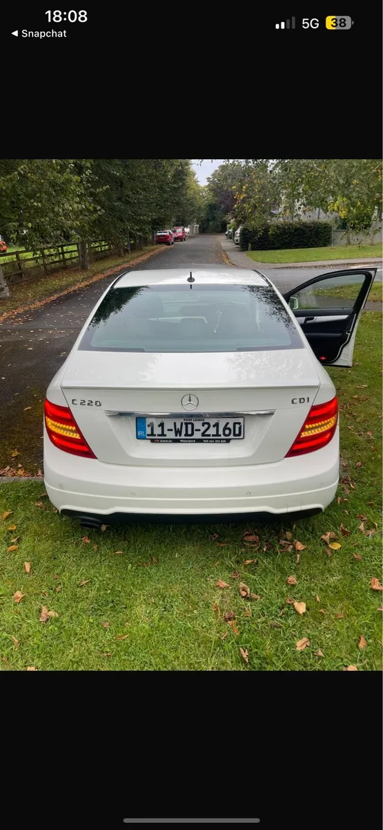 Mercedes Benz c220 - Image 4
