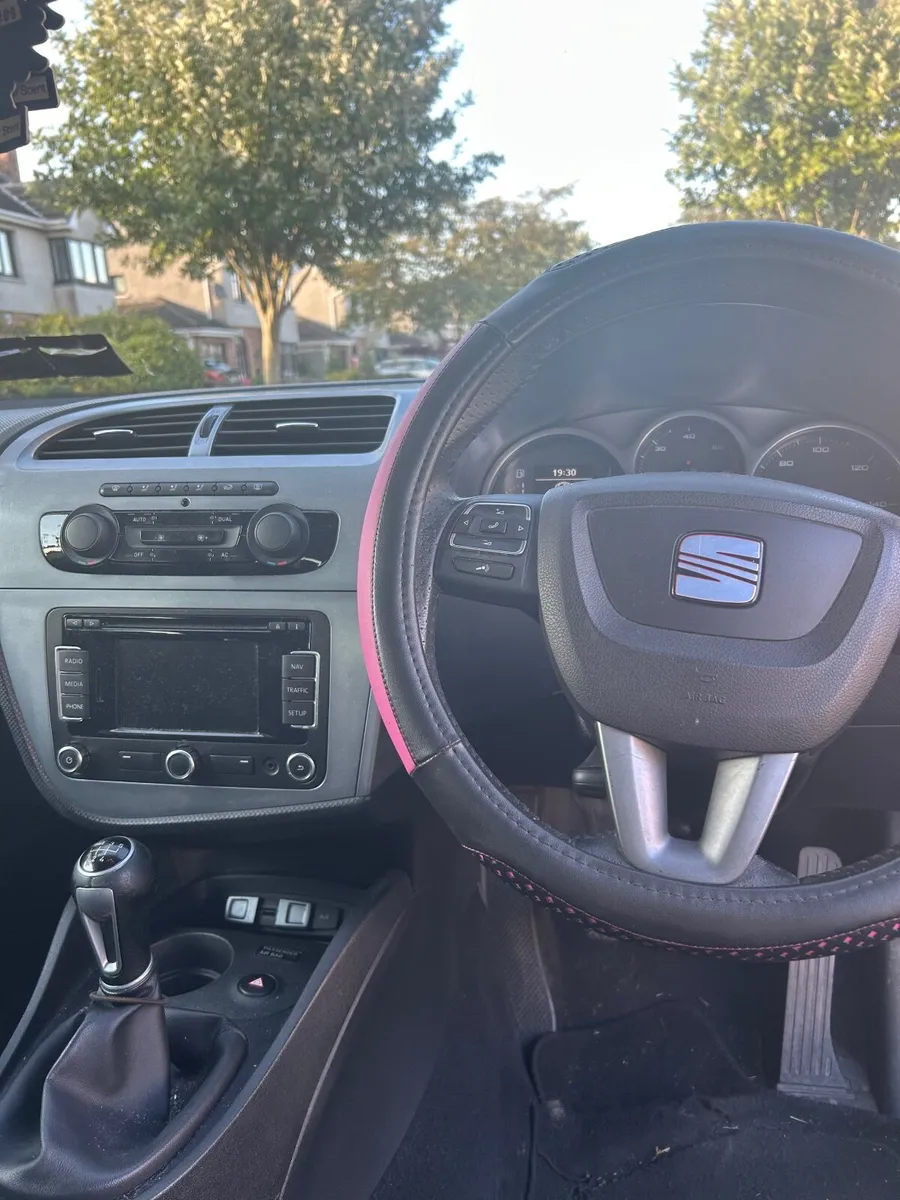 SEAT Leon 2012 - Image 2