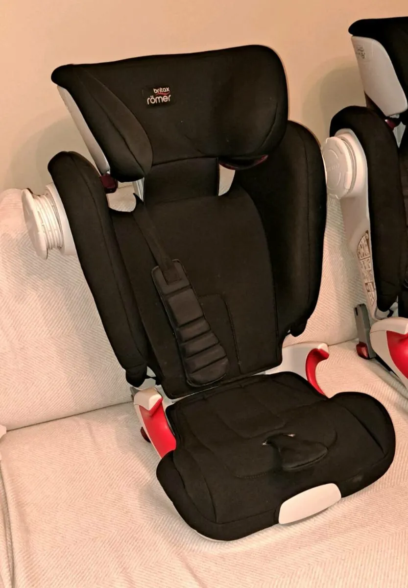 Car seat - Image 1