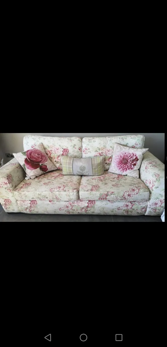 Floral Couch r - Image 1