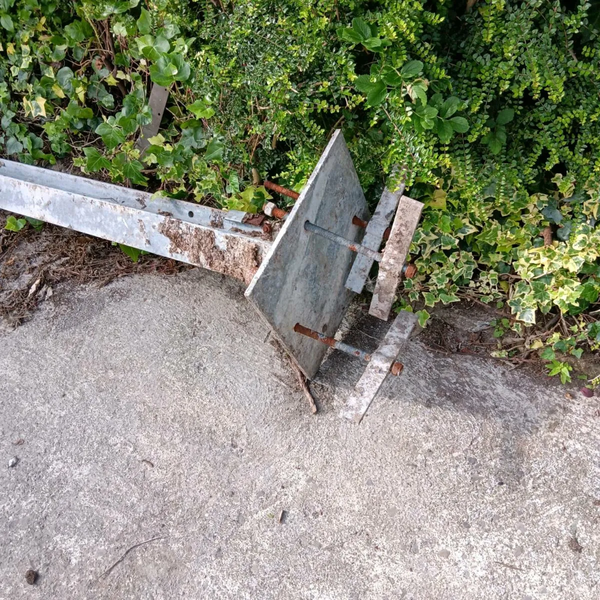 O Donavan Eng Slat Pillar - Image 2