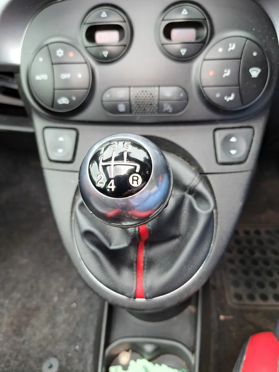 Fiat 500C Convertible - Image 2