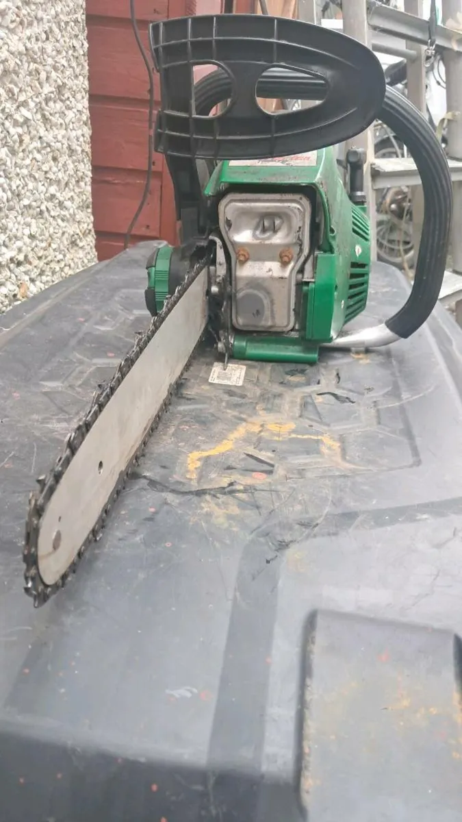 Chainsaw - Image 2