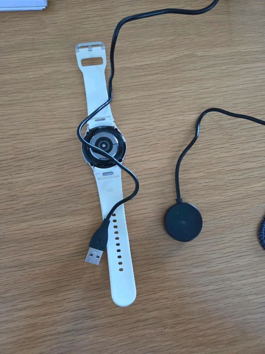 Samsung Galaxy Watch 6 - Image 3
