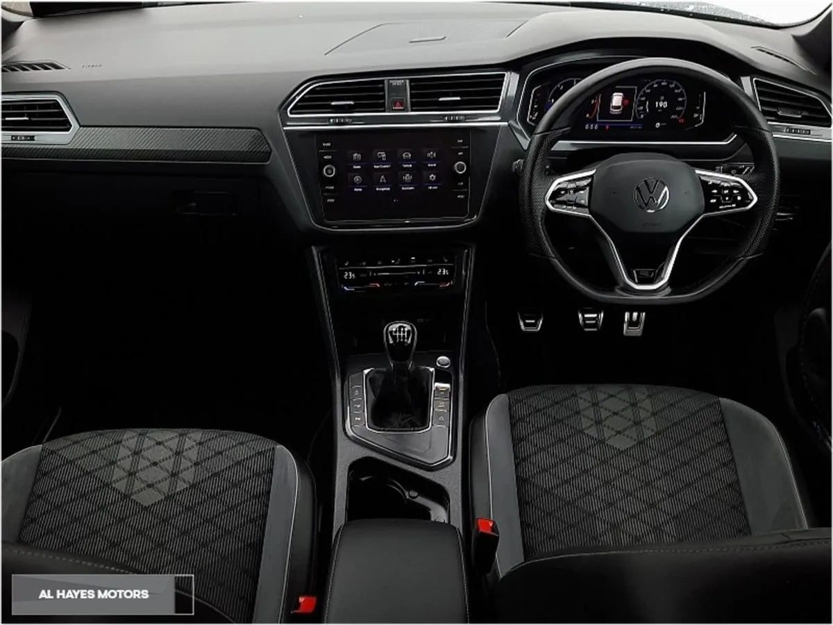 Volkswagen Tiguan 2.0 TDI 150HP R-line - Image 2
