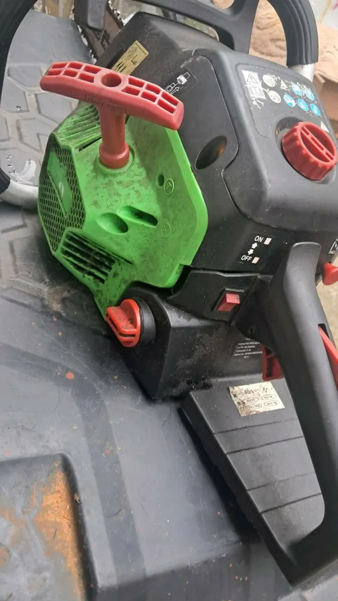Chainsaw - Image 4