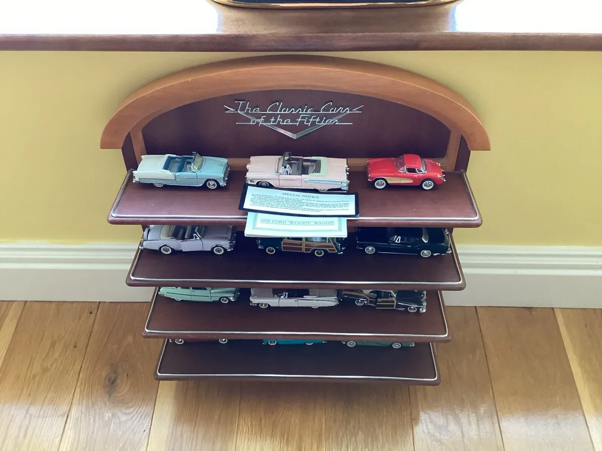 FRANKLIN MINT COLLECTION OF  FIFTIES USA cars. - Image 2