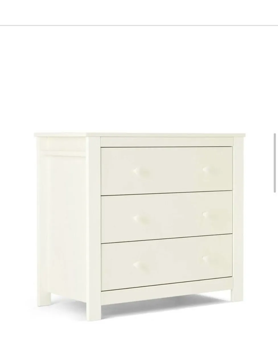 Changing unit/ chest of drawers/ Cot also available - Image 1