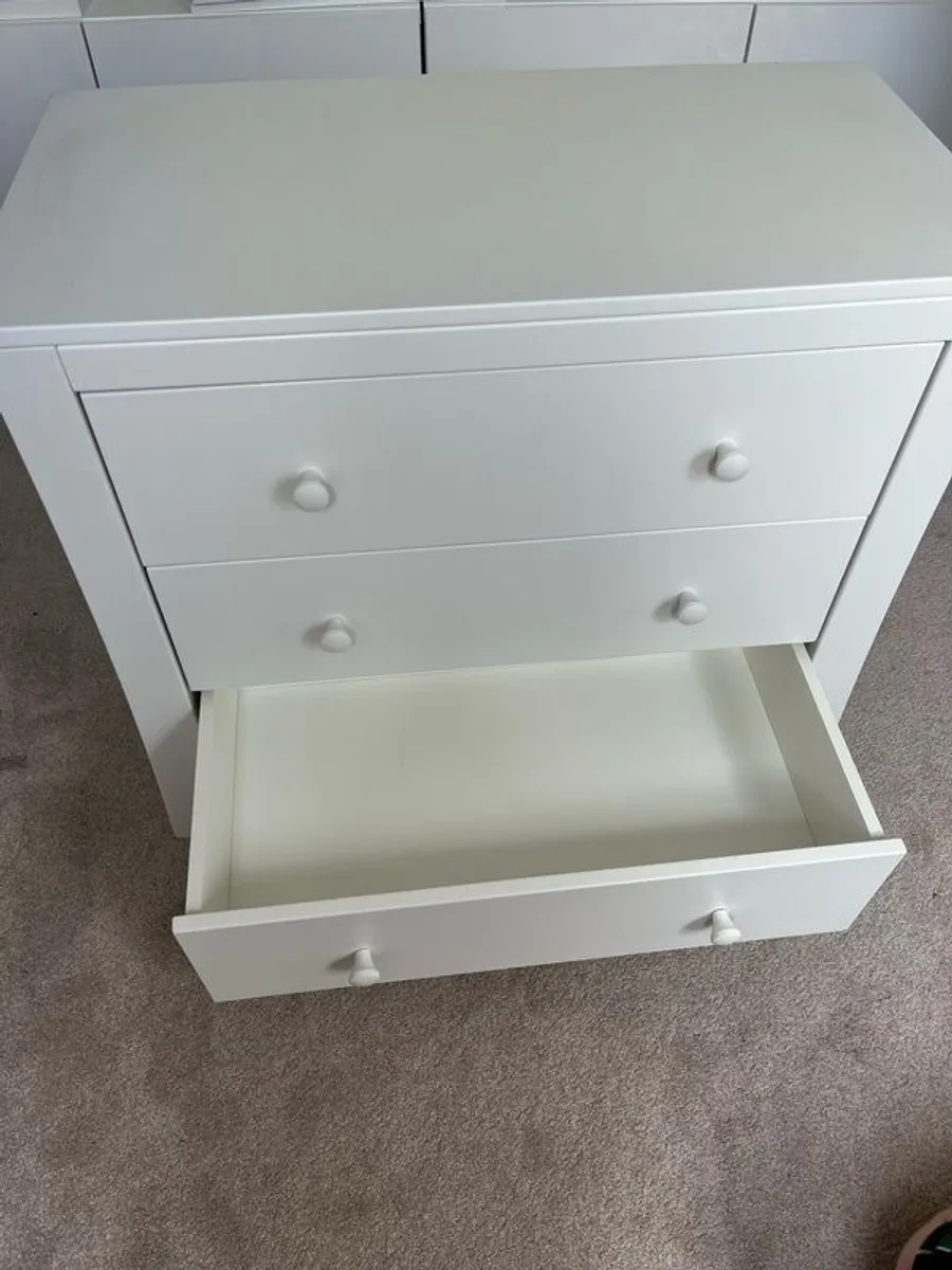 Changing unit/ chest of drawers/ Cot also available - Image 3