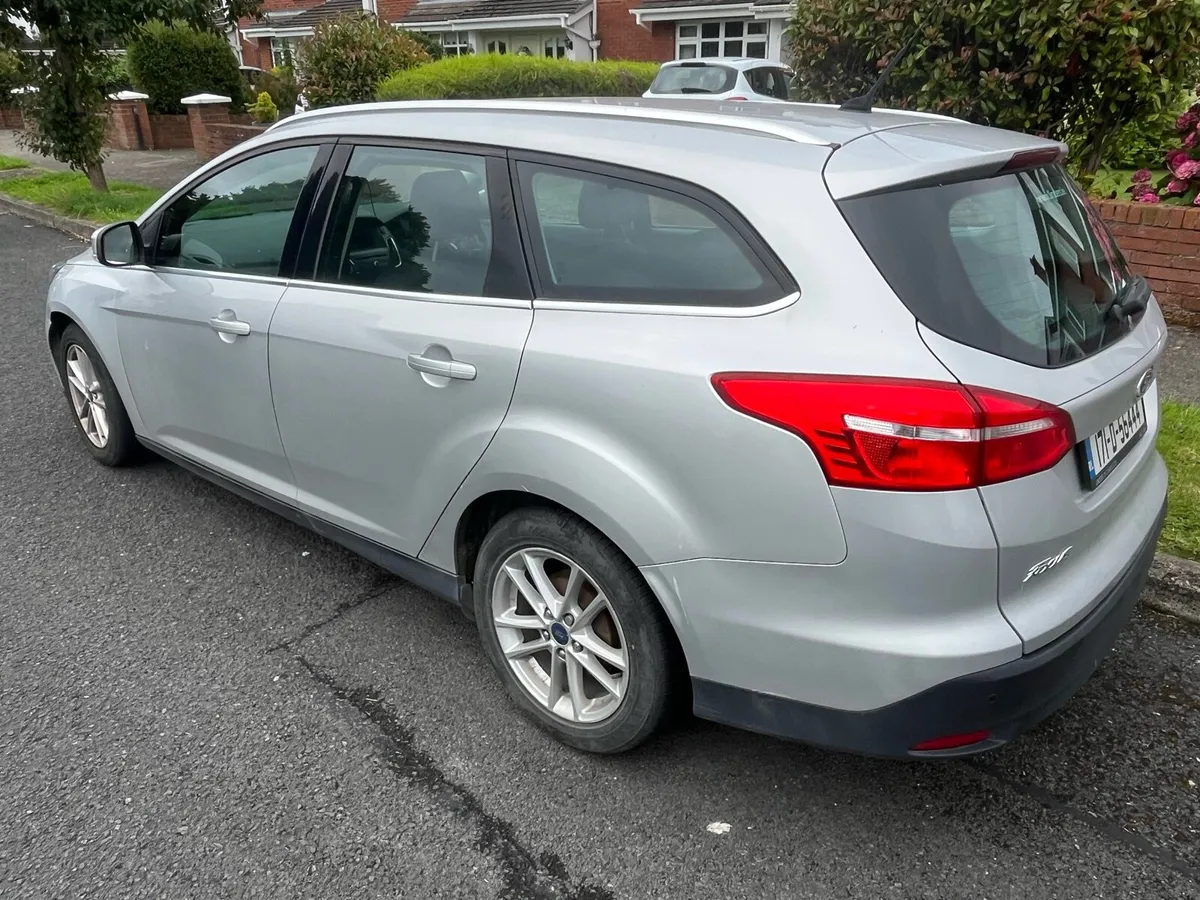 2017 Zetec Focus Estate - Image 2