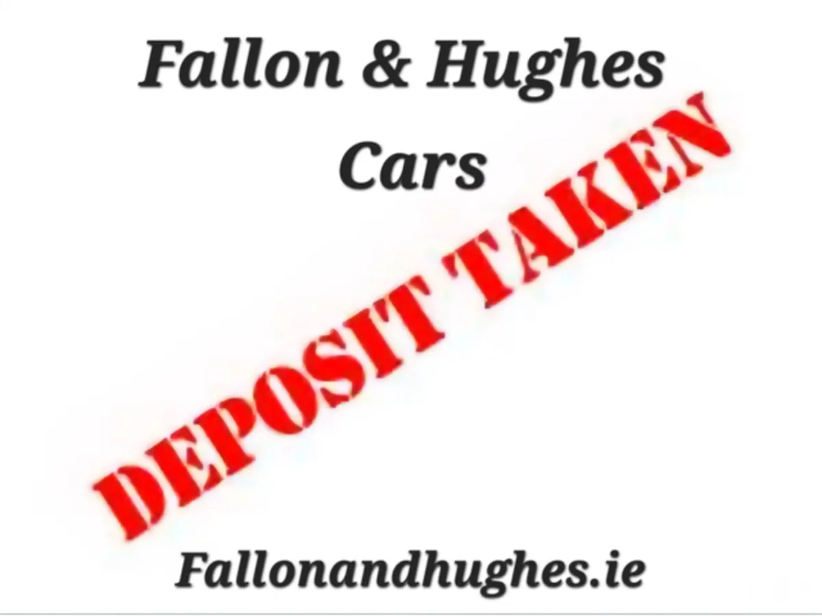 LAND ROVER DISCOVERY SPORT HSE  SUNROOF // 7 SEATS - Image 1