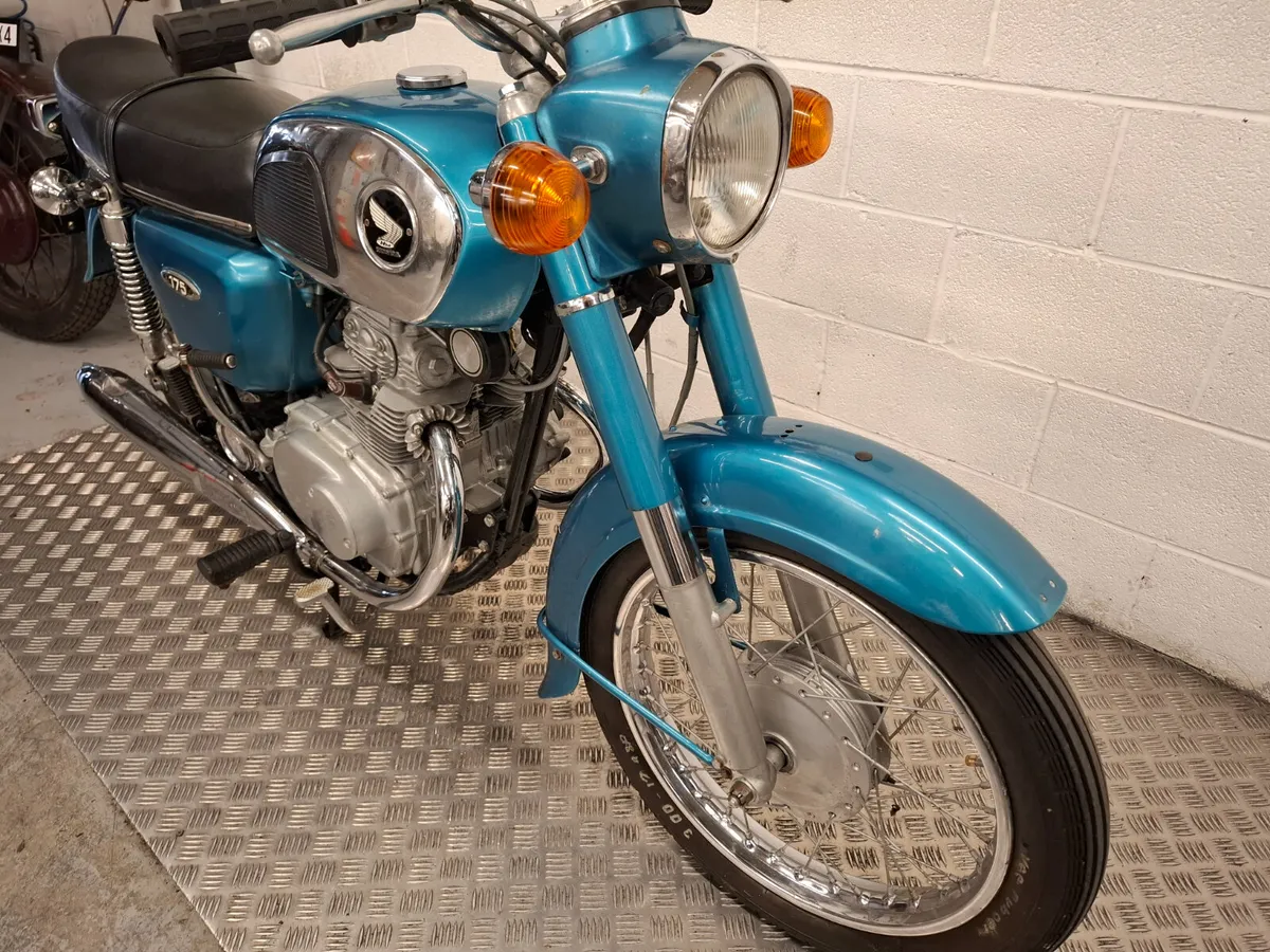 Honda CD175 1971 - Image 2