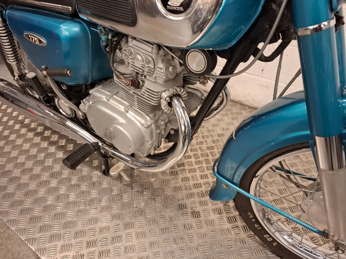 Honda CD175 1971 - Image 4