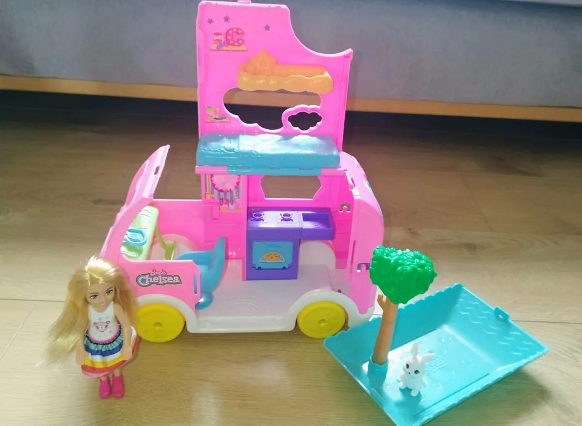 Barbie Dream House - Image 4