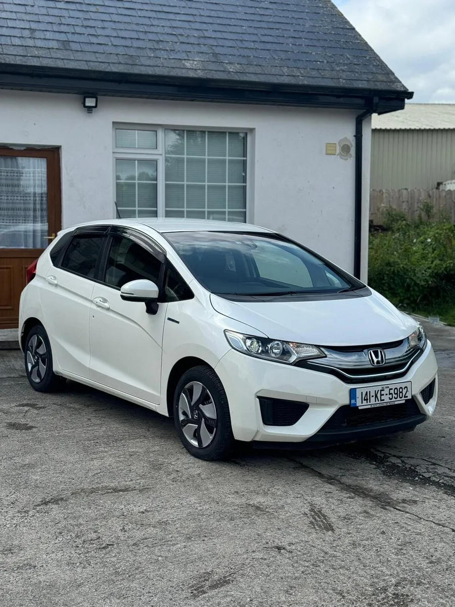 2014 Honda Fit Hybrid Leather Seats 2 keys new NCT - Image 1
