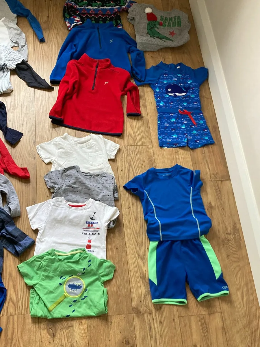 Boys Bundle 4-5 yrs - Image 4