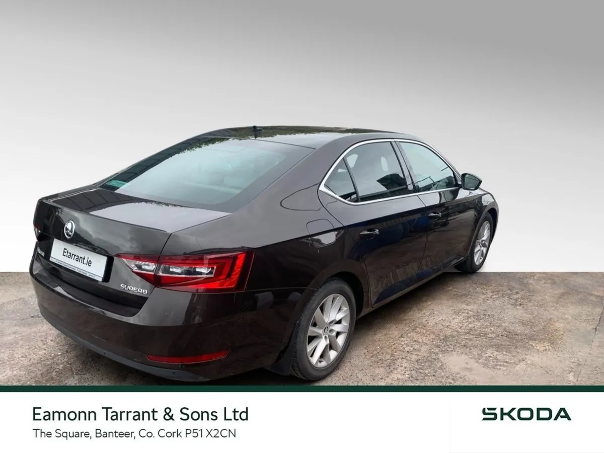 Skoda Superb 2.0 TDI 150bhp Style DSG - Image 2